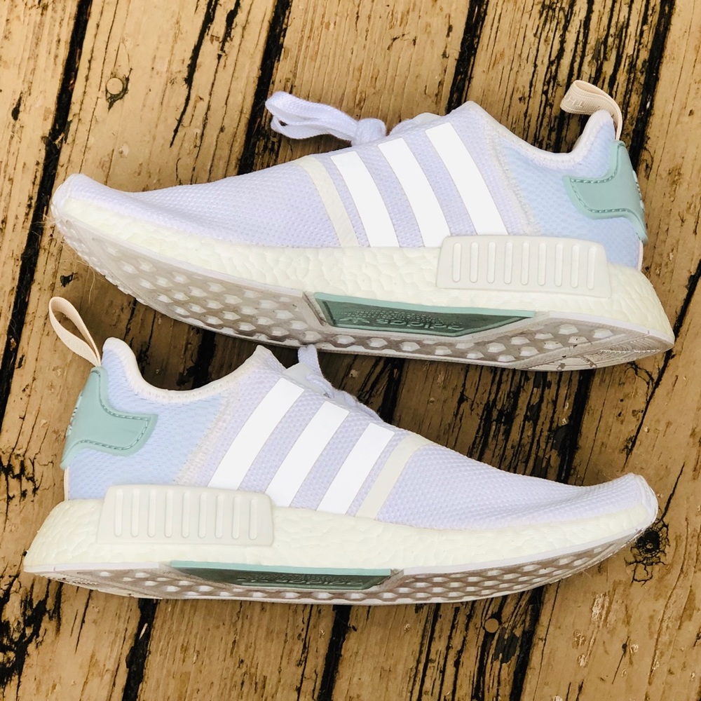 ADIDAS NMD R1